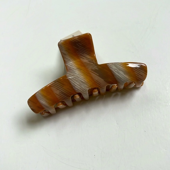 Spice Modern Hair Clip - Picture 3 of 5